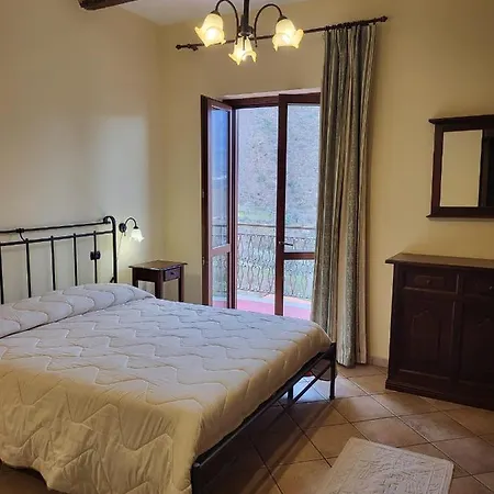 Agriturismo L'uliveto Bed and breakfast