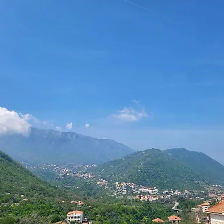 Agriturismo L'uliveto Bed and breakfast